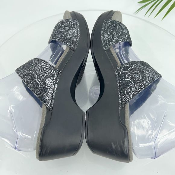 Stylish Black Women's Sandals - Picture 10 of 14